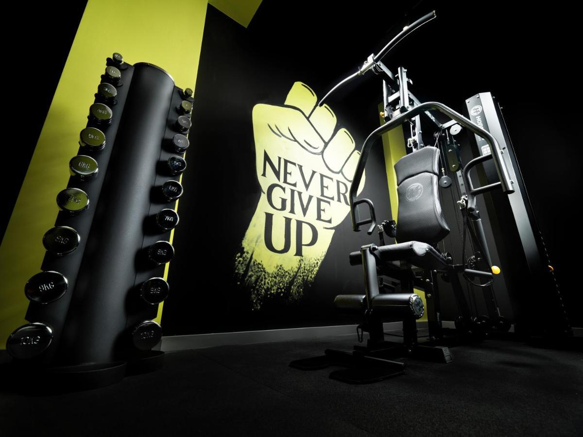 No 15 Ermou Hotel Thessaloniki Exterior photo The gym at the headquarters of the All Blacks