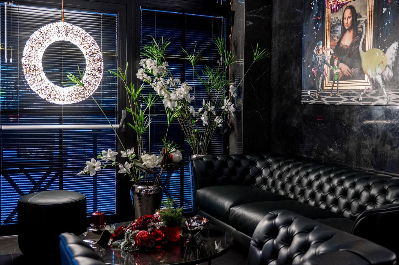 No 15 Ermou Hotel Thessaloniki Exterior photo Interior of a nightclub in Tokyo