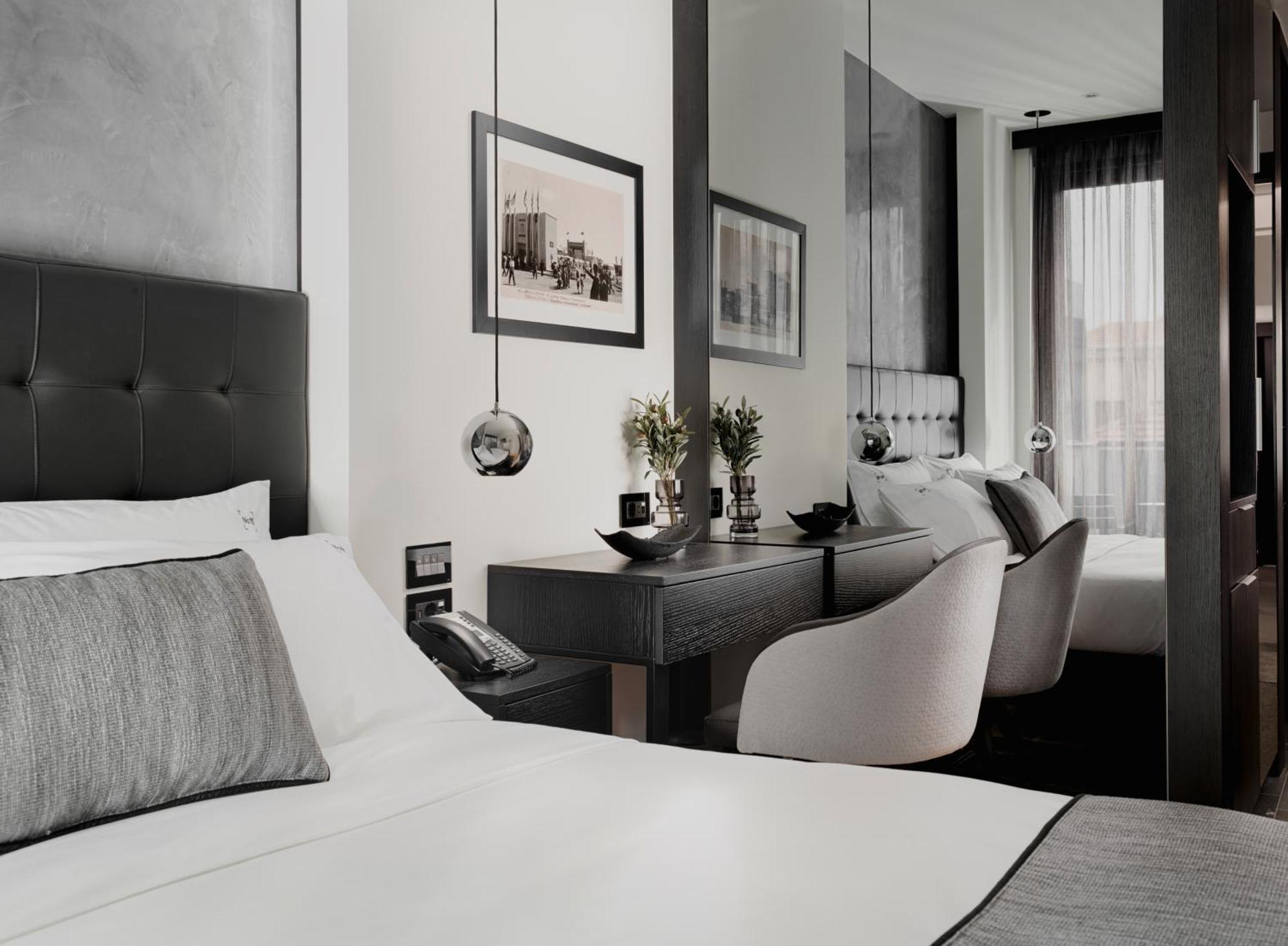 No 15 Ermou Hotel Thessaloniki Room photo Deluxe room